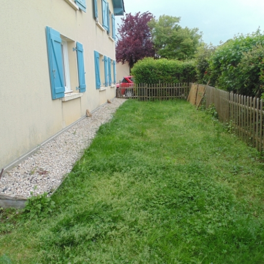  PROST immobilier : Maison / Villa | CHALAMONT (01320) | 79 m2 | 815 € 