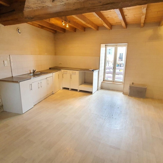  PROST immobilier : Appartement | CHALAMONT (01320) | 94 m2 | 650 € 