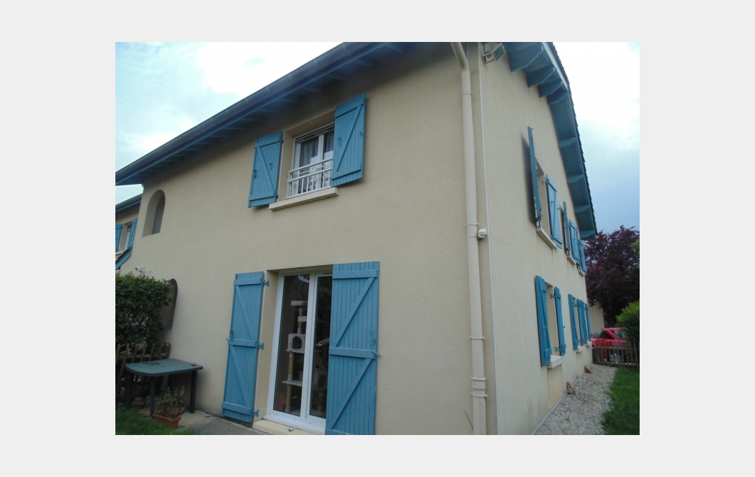 PROST immobilier : Maison / Villa | CHALAMONT (01320) | 79 m2 | 815 € 