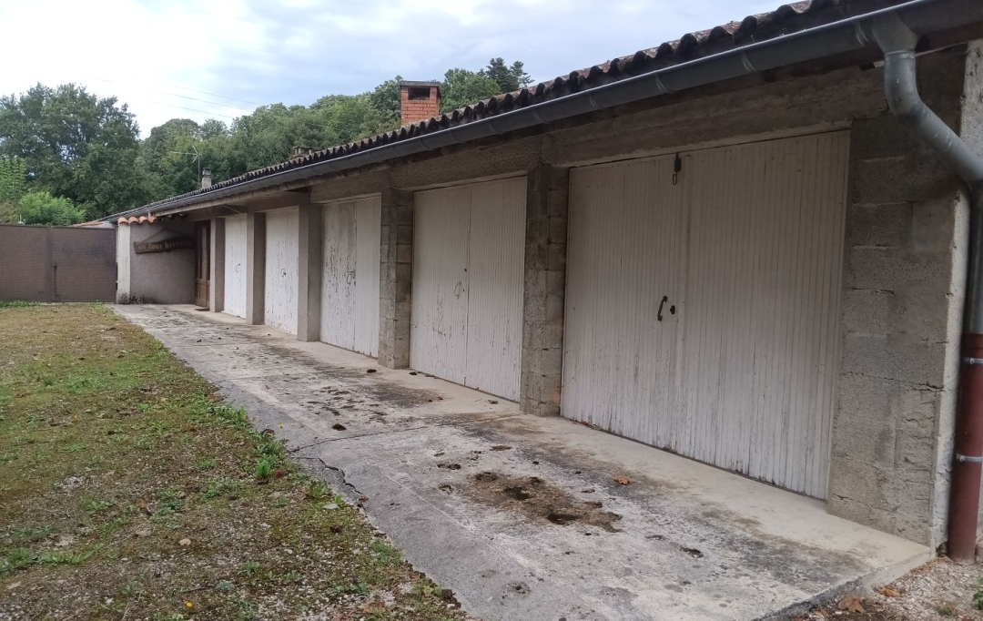 PROST immobilier : Garage / Parking | CHATILLON-LA-PALUD (01320) | 20 m2 | 70 € 