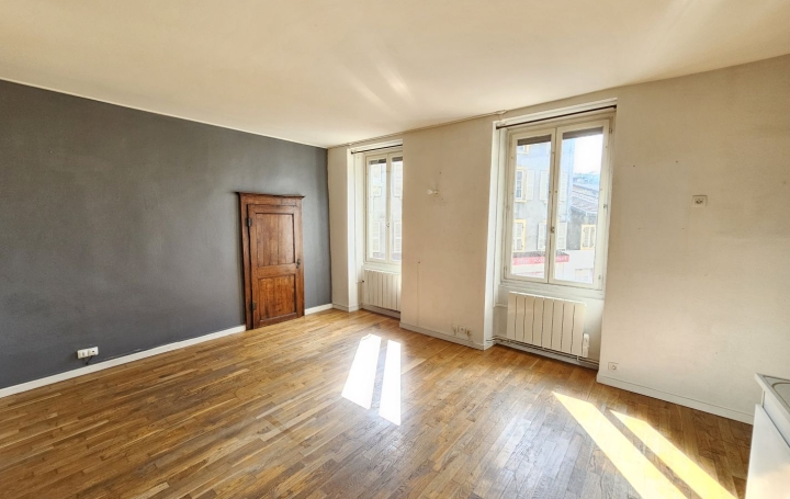 Appartement P2   JUJURIEUX  62 m2 480 € 