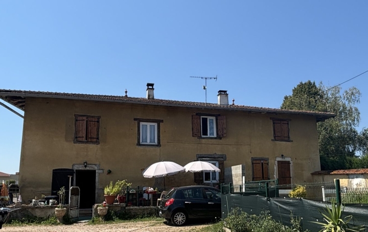 Maison   SAINT-CYR-SUR-MENTHON  208 m2 240 000 € 